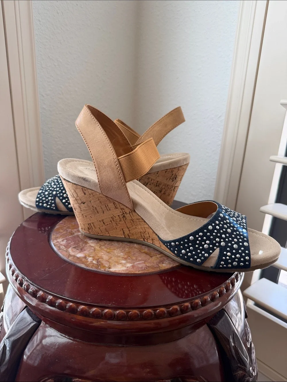 St. John’s Bay Wedge Sandals 8 Silver Studs Denim Straps & Tan Elastic Strap